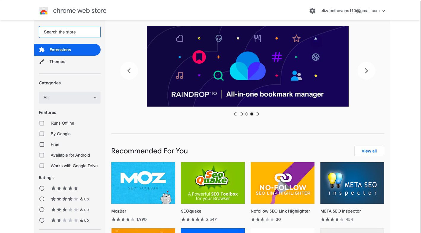 Yeni uzantılar yüklemek için tarayıcınızda Chrome Web Mağazası'na gidin.