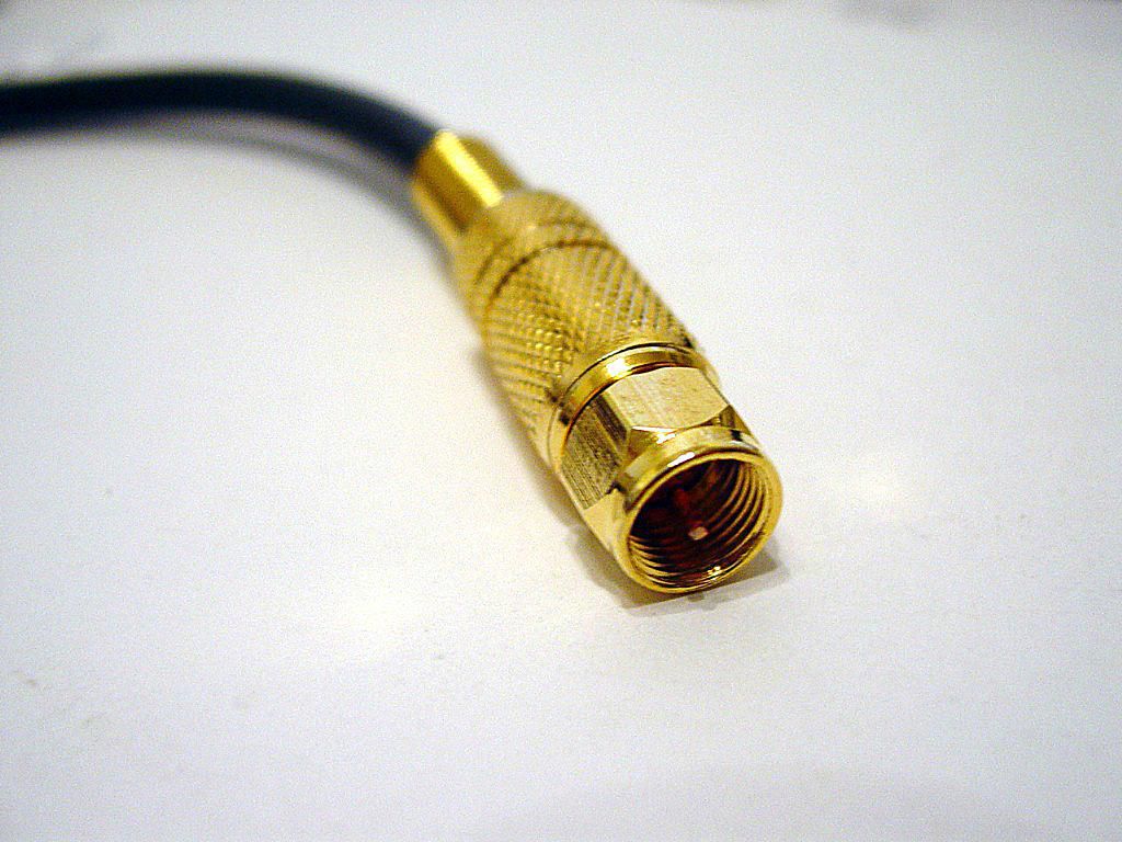 Вкручений коаксіальний кабель типу RF