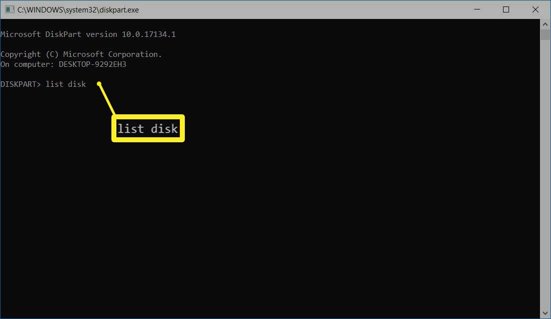 Windows DISKPART> список дисків» class=»lazyload»      id=»mntl-sc-block-image_1-0-62″ ></p>
</li>
<li>
<p>У списку встановлених дисків знайдіть свій USB-накопичувач та занотуйте номер диска.  Подивіться на стовпець Розмір, щоб знайти захищений від запису флеш-накопичувач.  У цьому прикладі жорсткий диск комп’ютера має 29 ГБ, а USB-накопичувач – 977 МБ.</p>
<p><img decoding=