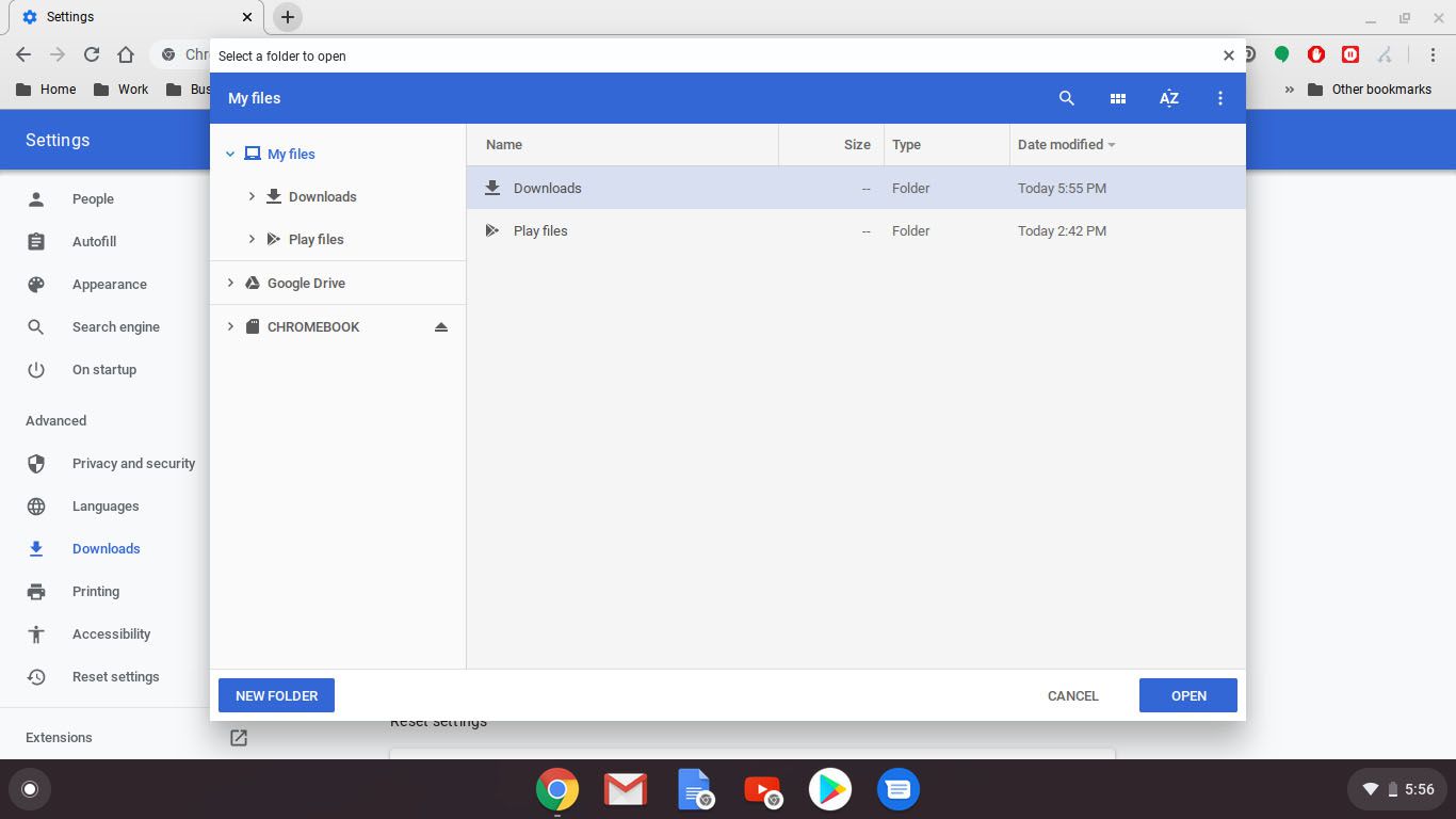 Вибір папки для збереження завантажень у Google Chrome на Chromebook.