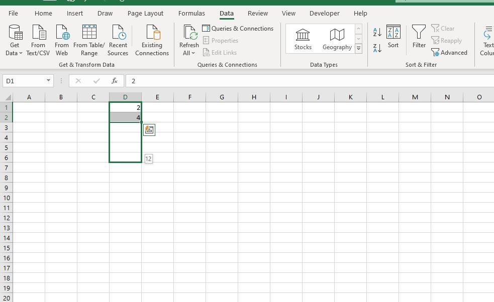 Перетягування ручки заповнення до D6 в Excel