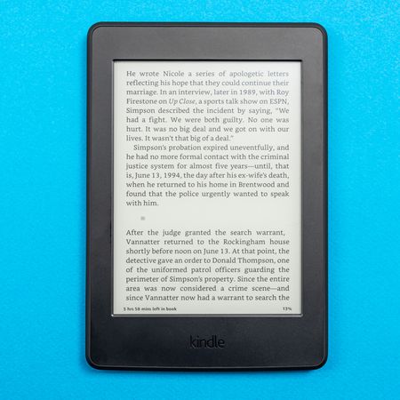 Kindle Paperwhite (7-е покоління)